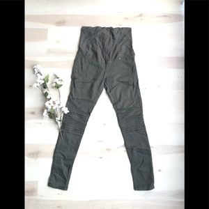 H&M Mama/ H&M Maternity Pants in Army Green, Size 10